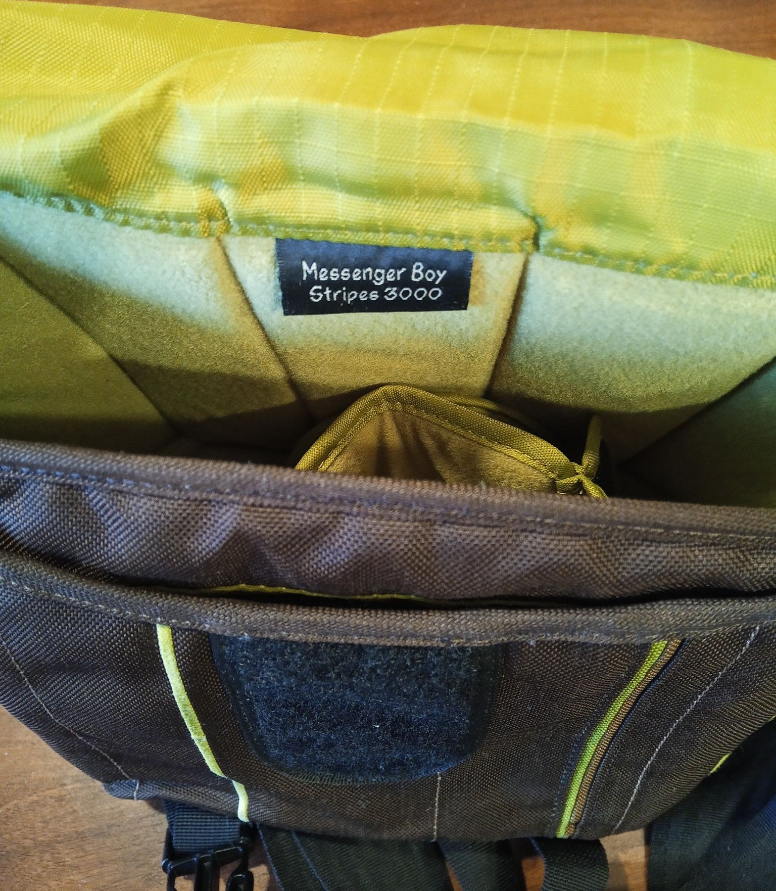 Сумка для дзеркальної фотокамери або відеокамери Crumpler Messenger Bo