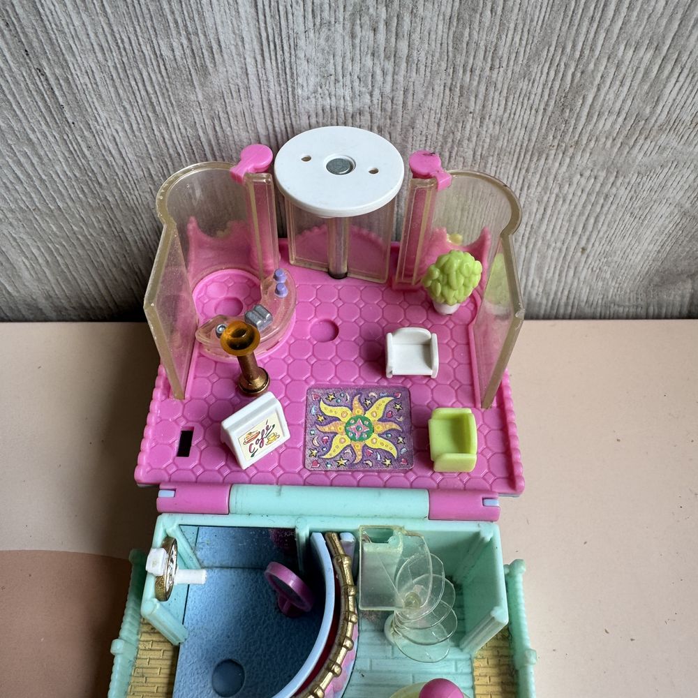 Vintage 1995 Bluebird Polly Pocket Pollyville Dress Shop
