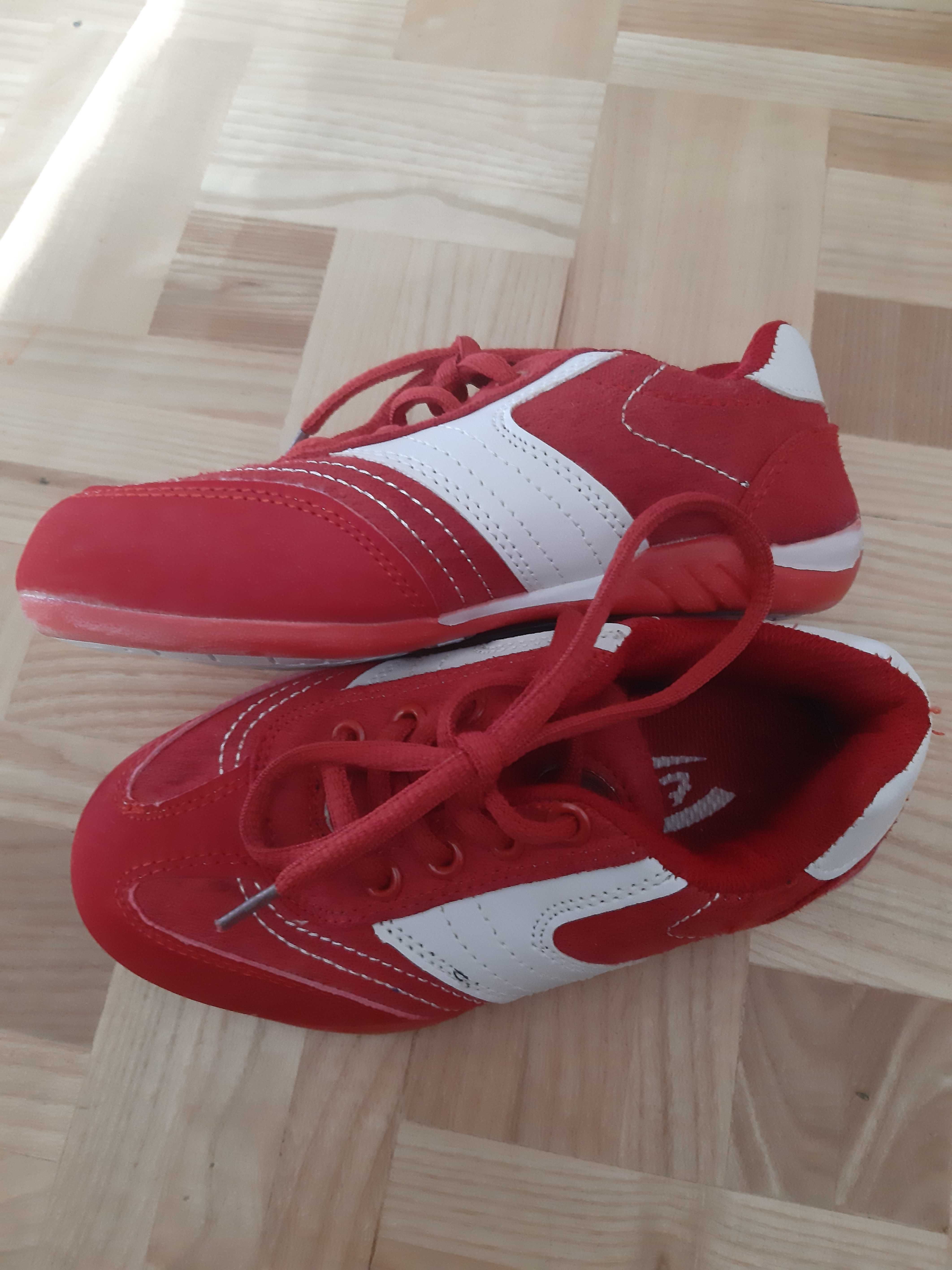 Buty dziecięce, adidasy, rozmiar 30