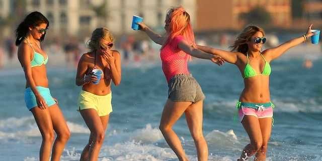 SPRING BREAKERS  Viagem de Finalistas (James Franco/Selena Gomez) NOVO