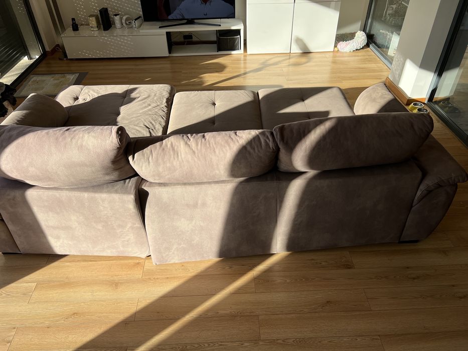 Sofá com chaise longue