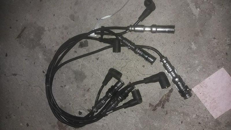 Przewody zapłonowe kable WN Vw Passat 2.3 V5 150KM AGZ Bosch komplet