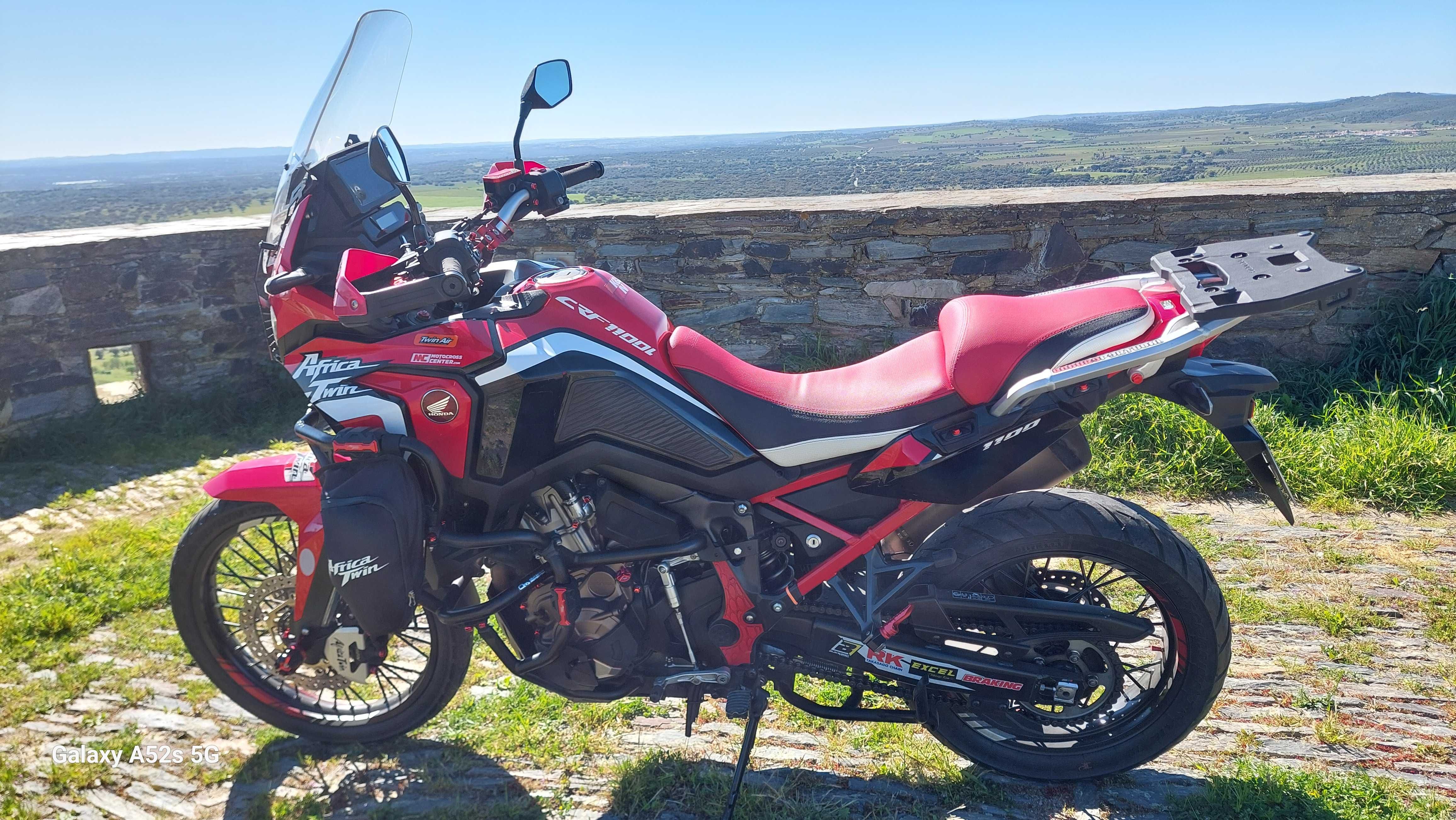 Africa Twin 1100 (irrepreensível)