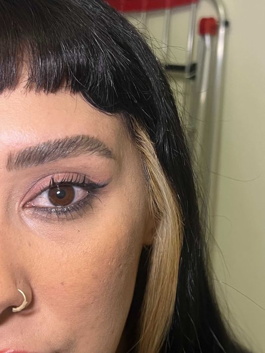 Aura | Design de sobrancelha, Lash Lifting & Brow Lamination