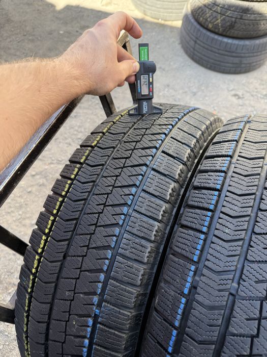 Шины Бу 215 65 R 16 Bridgestone Blizzak VRX 2 резина зима Япония