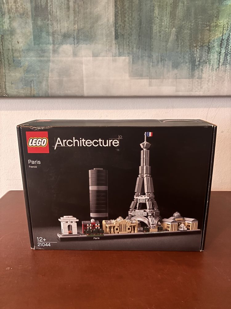 Lego 21044 architecture