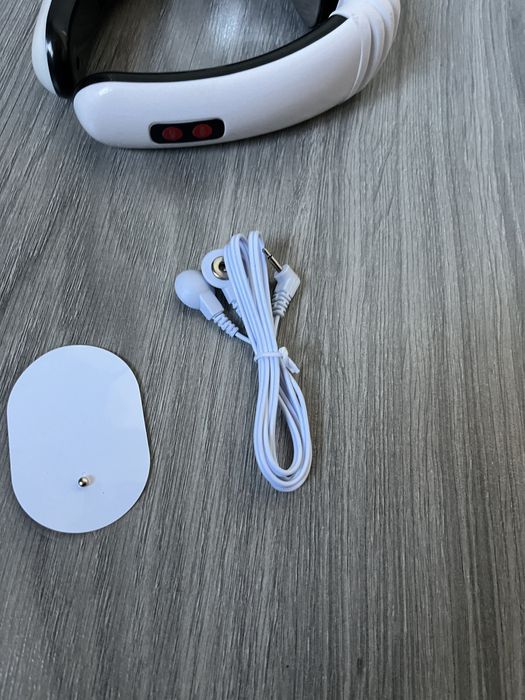 Масажер для шиї на батарейки