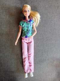 Lalki Barbie lekarka, piłkarka, tenisistka