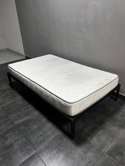 Ціну знижено! Продам ліжко з матрацом 1200*2000