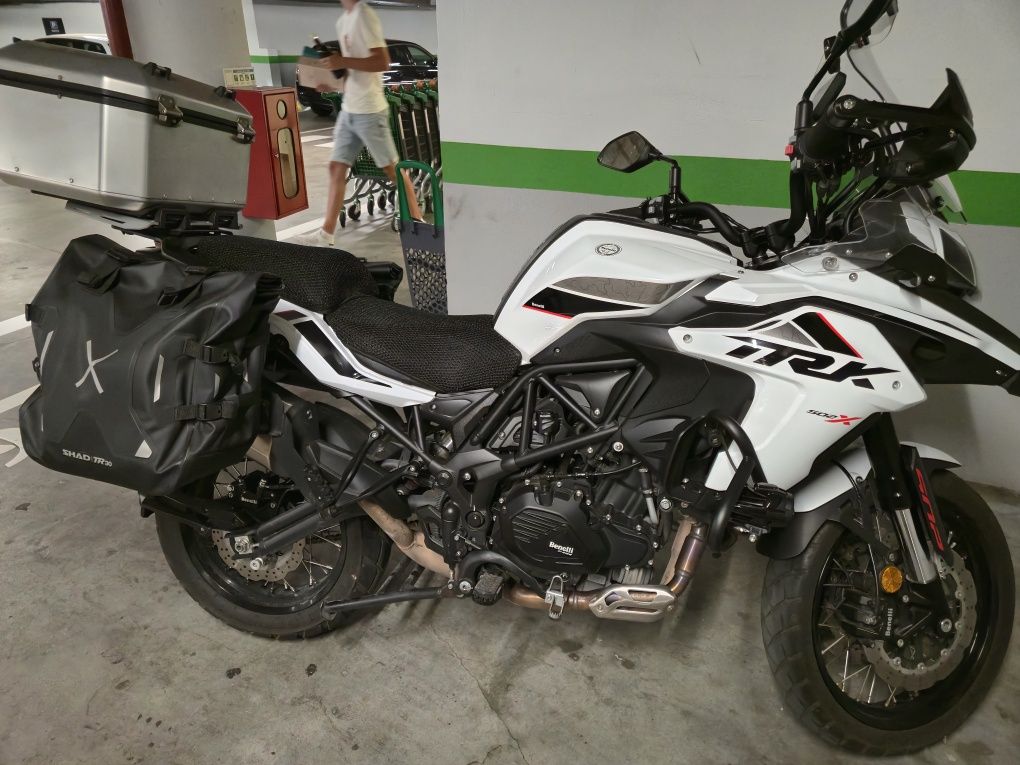 Benelli TRK 502X