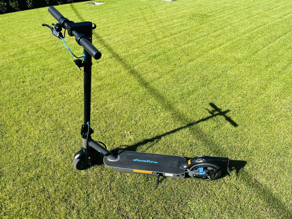 Hulajnoga elektryczna eScooter ePF-1 (22km/h) 33km