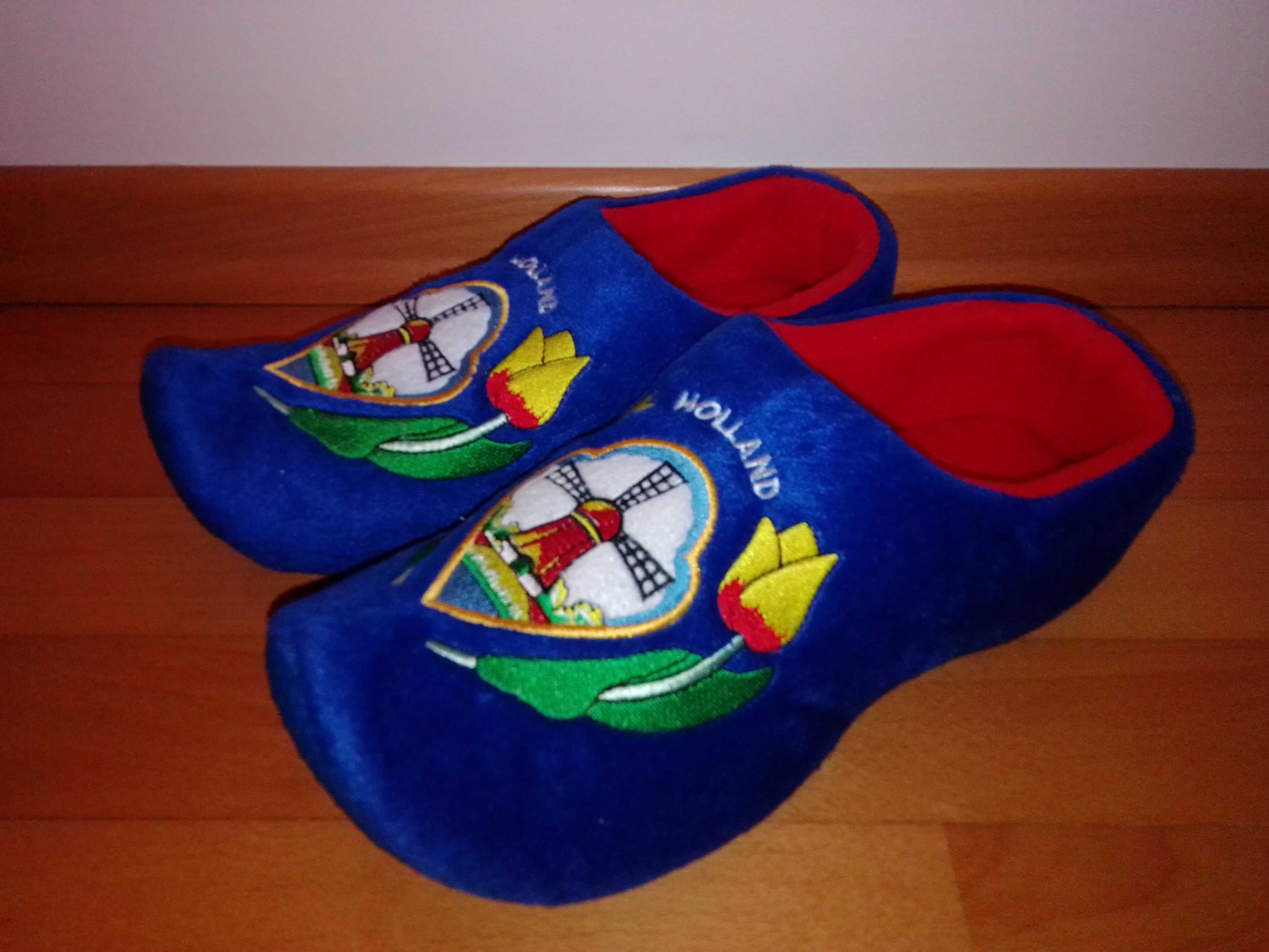 Pantufas em formato Socas tradicionais da Holanda