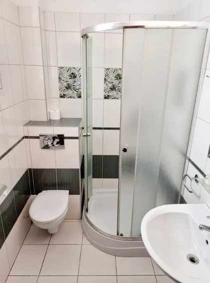 Шикарный Киевский Хостел Метро Арсенальная Печерск Хозяин Дешево-3-555.biz.ua