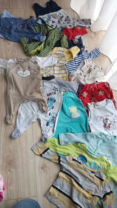 Ubranka dla wcześniaka i noworodka chłopięce