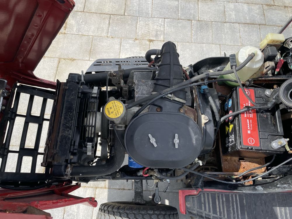 Honda HT 3813 , 2 Cyl. Chłodzony cieczą