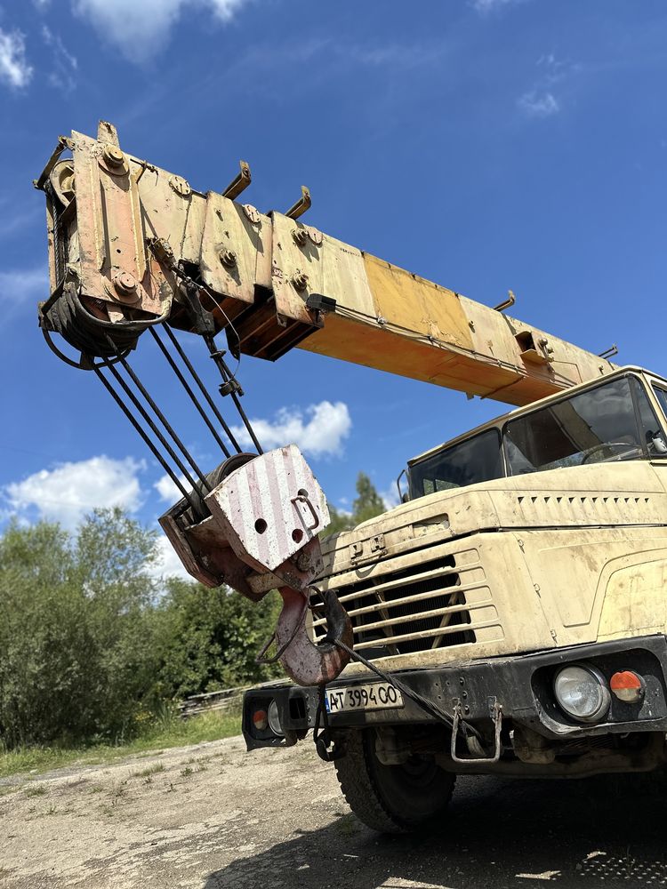Оренда вантажного автокрана