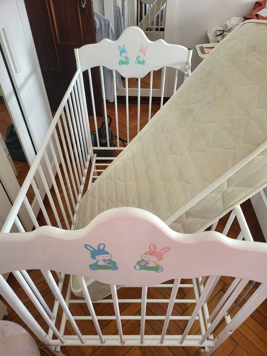 Berço e Colchão em bom estado