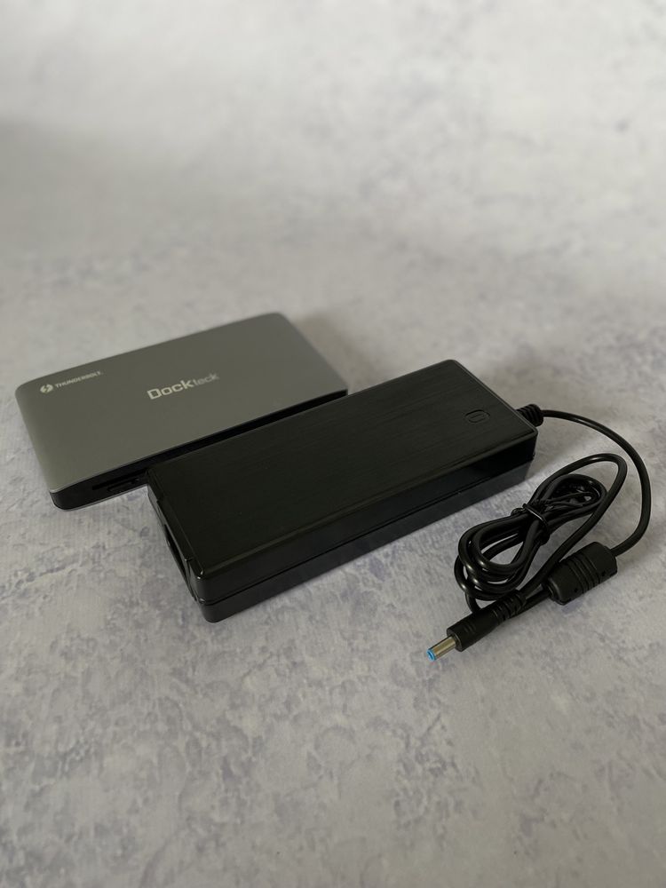 Док-станція Dockteck Thunderbolt 3 Docking