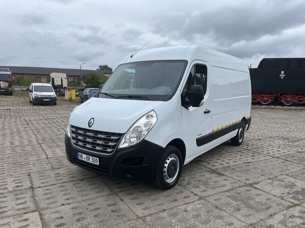 Renault Master 2.3 dCi 2013 • Bezwypadkowy • Stan BDB • Hak • Niemcy