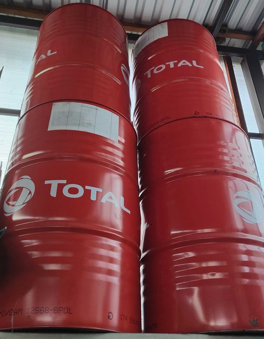 Beczki Total i Mobil 200 l po oleju
