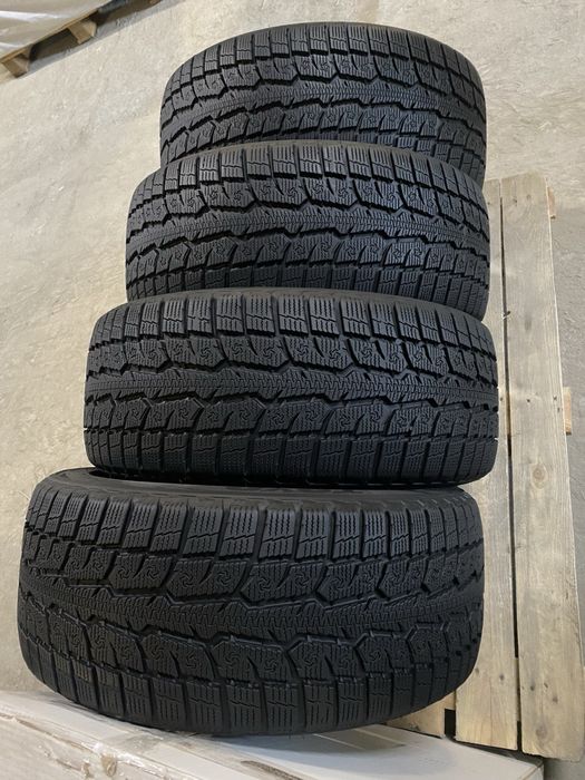 Продам шини Toyo 4 шт