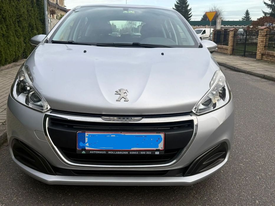 Peugeot 208 2016 r 40 tys km gwarantowane bez wypadkowy