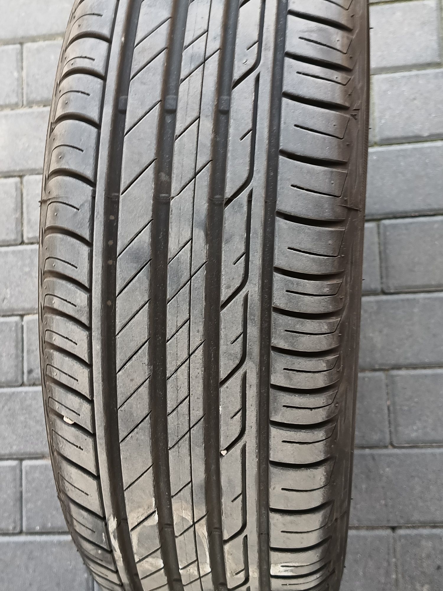 Opony letnie Bridgestone Turanza 195/60 R16 komplet 4 szt.

Czytaj wię