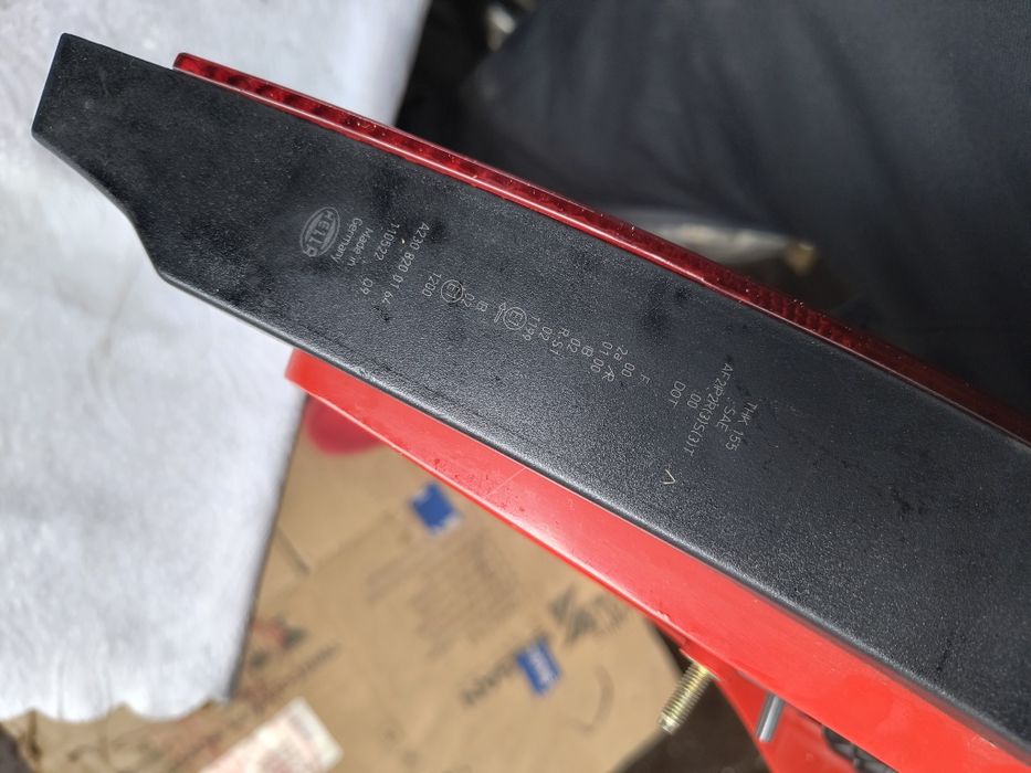 Lampa lewa prawa tylna lewy prawy tył Mercedes SL W230 Europa