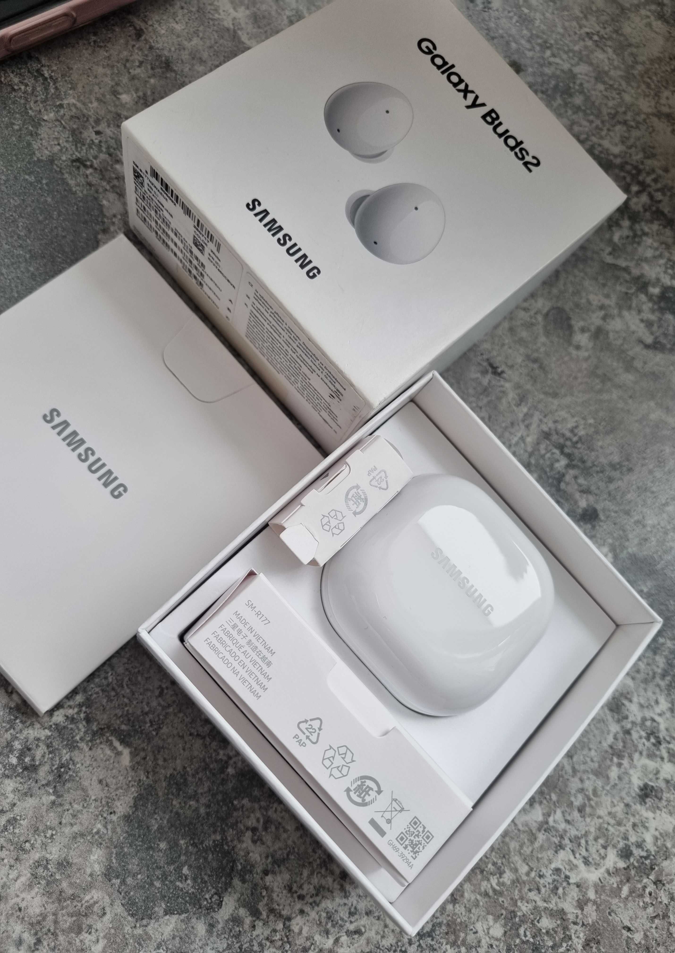 Słuchawki SAMSUNG Galaxy Buds 2      jak NOWE !!!