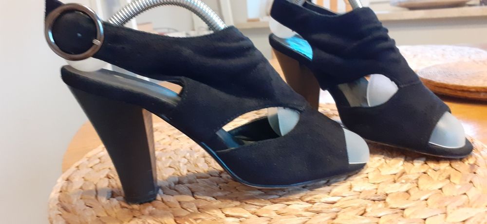 buty damskie odkryta pięta i palce czarne zamszowe na obcasie 37