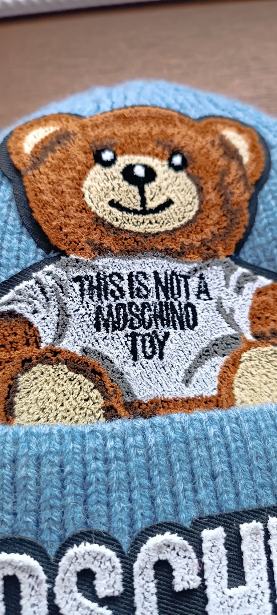Тёплая шапка Moschino