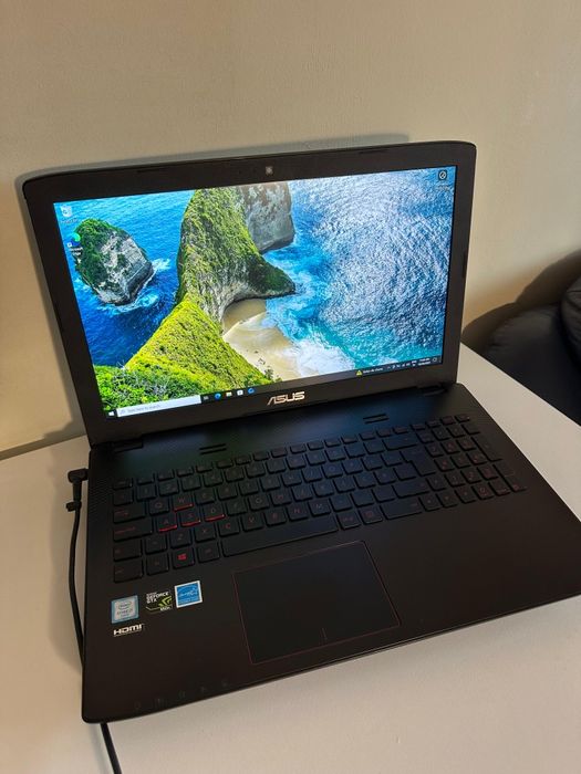 Portátil gaming ASUS