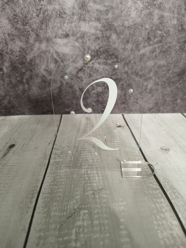 Komplet numerów na stoły weselne z perełkami 1-4