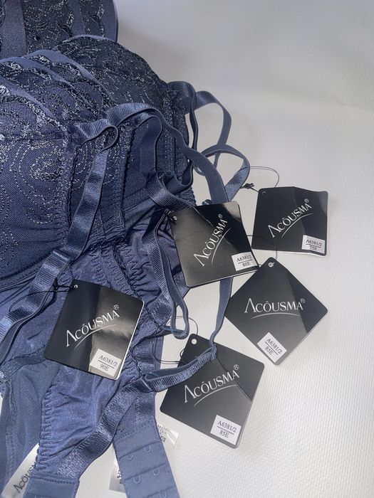 Білизна бюстгалтери Acousma опт