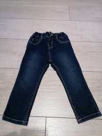 Nowe spodnie jeansowe rozmiar 80