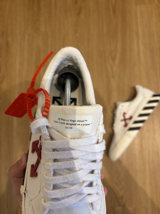 Off-White Vulcanized Low