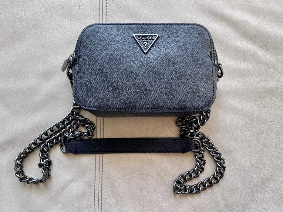 GUESS Mini torebka crossbody model Noelle