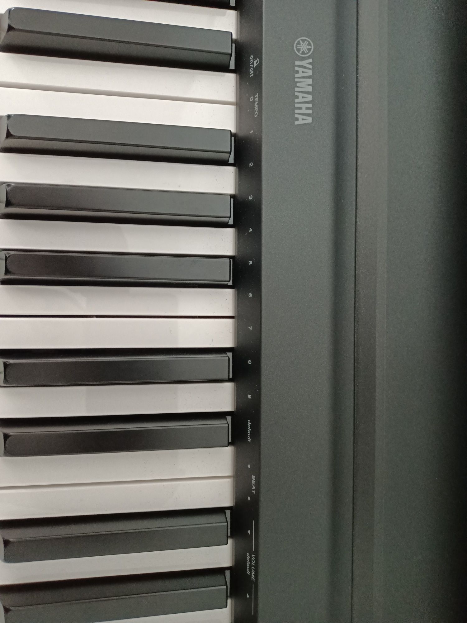 Pianino cyfrowe Yamaha P-45B,  statyw i pokrowiec