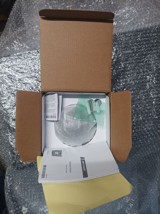 Câmera cctv hikvision e safire 4mp