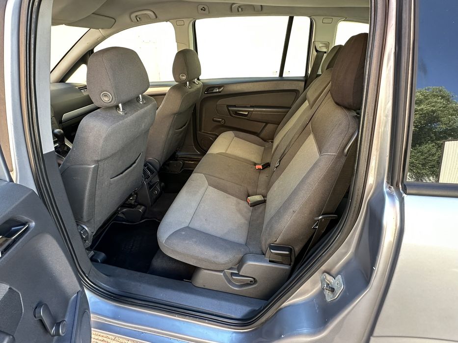 Свіжопригнана Зефіра Б 7місць не розмитнена