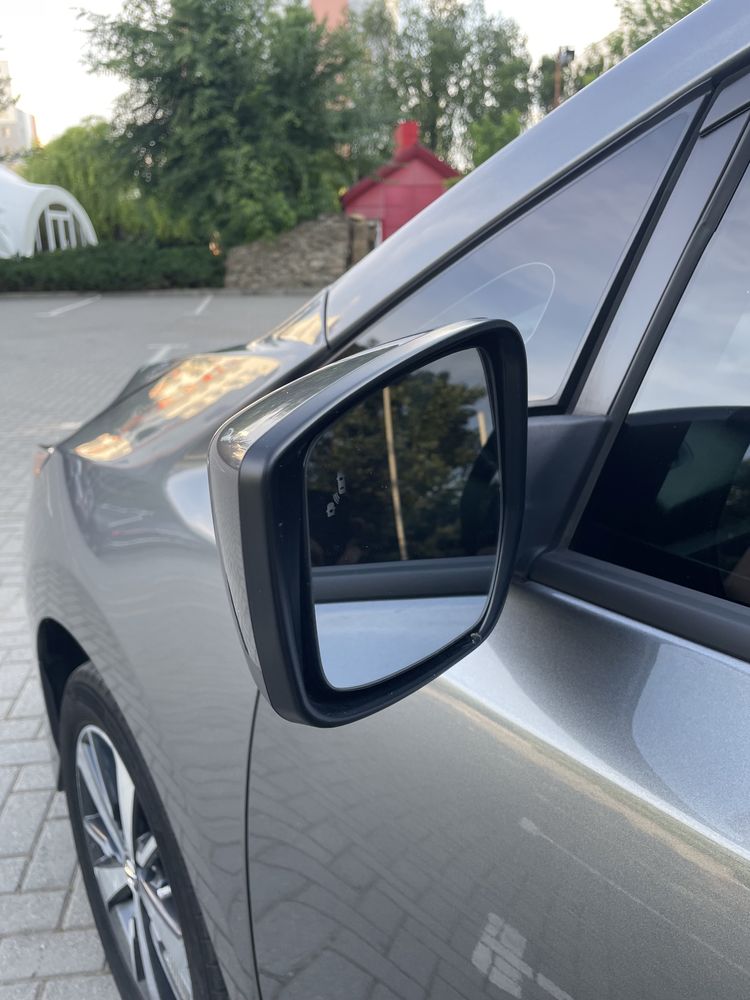 Nissan Leaf 2022