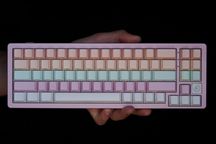 Игровая клавиатура YUNZII AL71 — механические переключатели и стильный