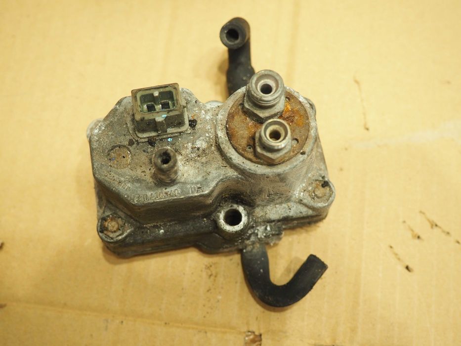 Regulator ciśnienia paliwa mercedes