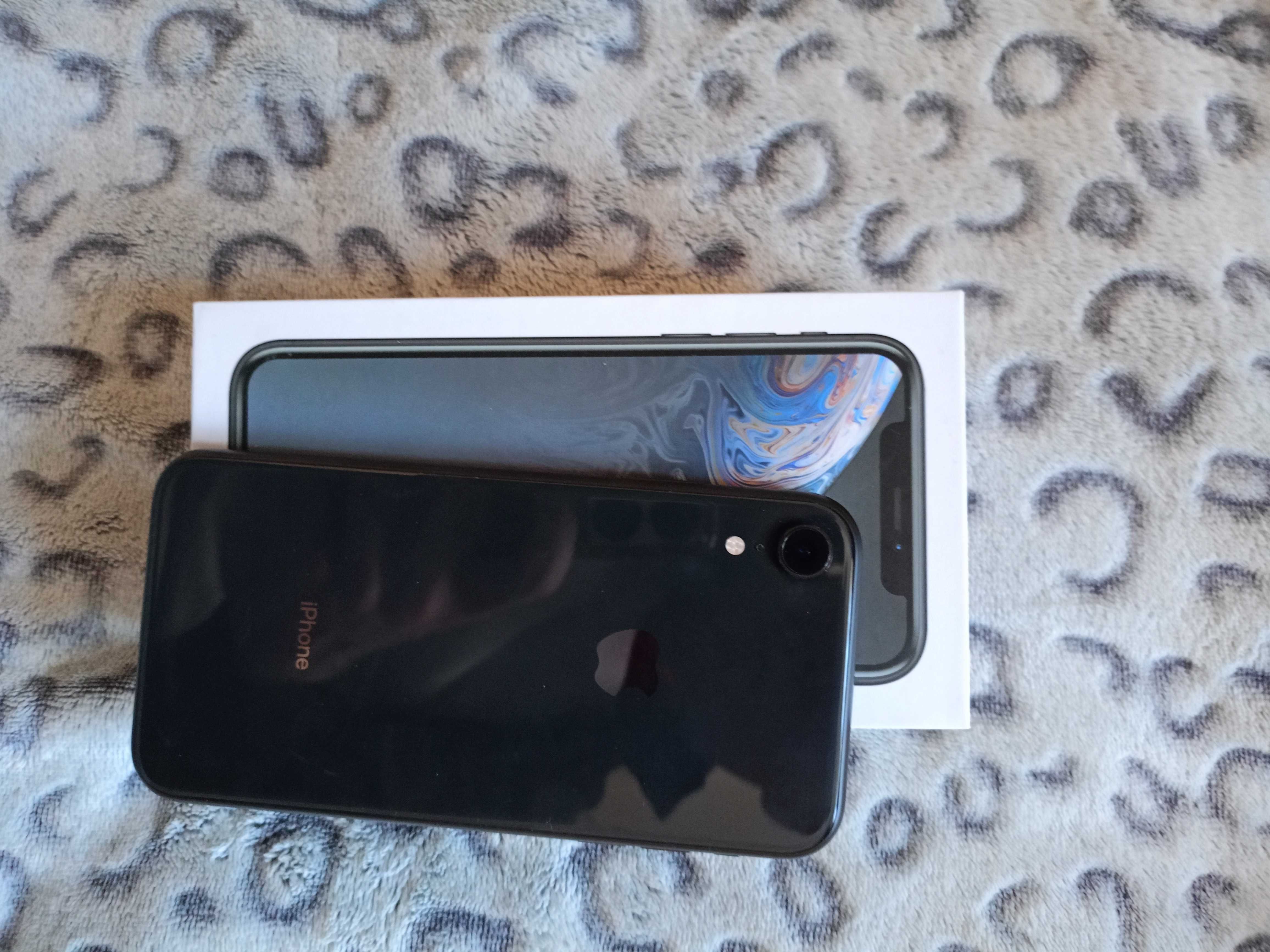 Продам iPhone XR 128 GB