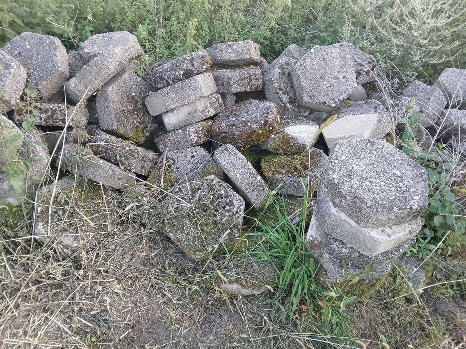 Sprzedam kostkę  brukową