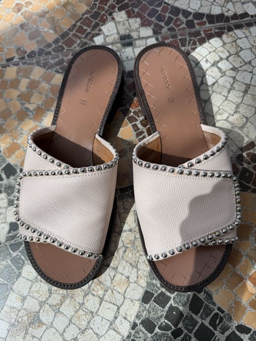 Продам шкіряні шльопанці, босоніжки, розмір 40