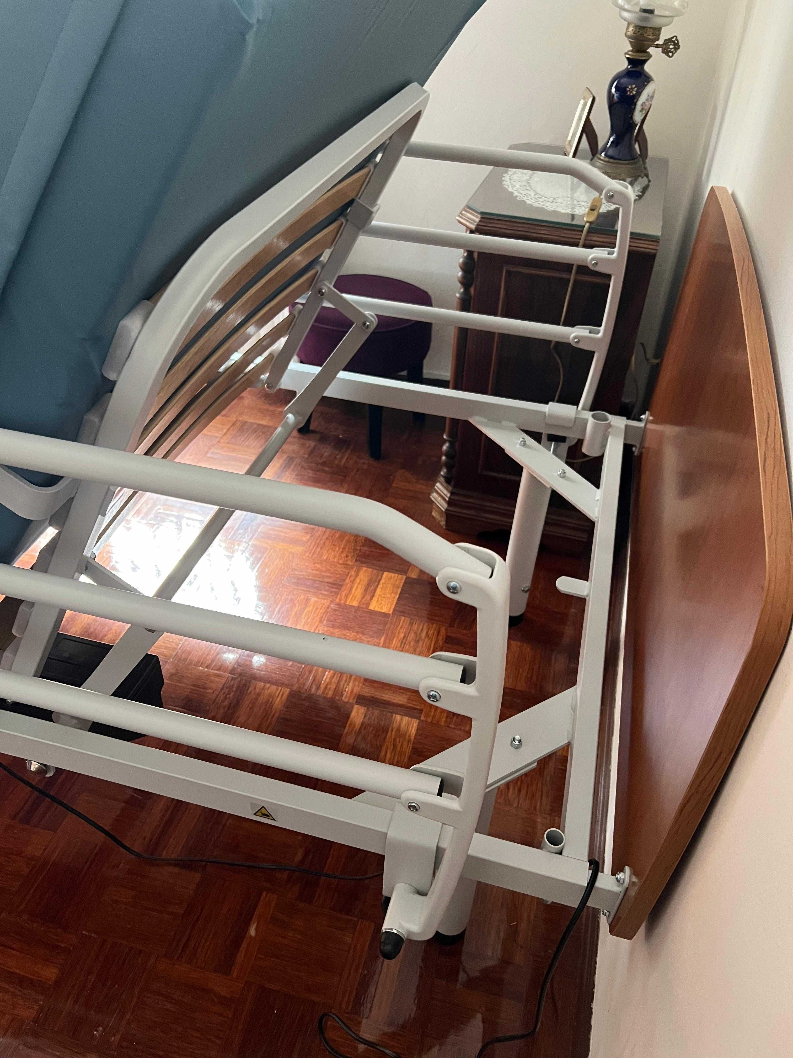Cama articulada eléctrica c/ grade Colchão visco-elástico anti escaras