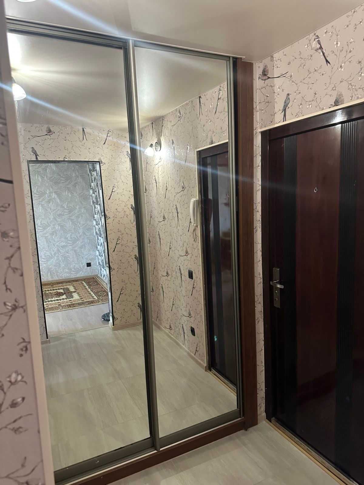Продам 1 к. изол. квартиру в пешей доступности от метро Ак. Павлова