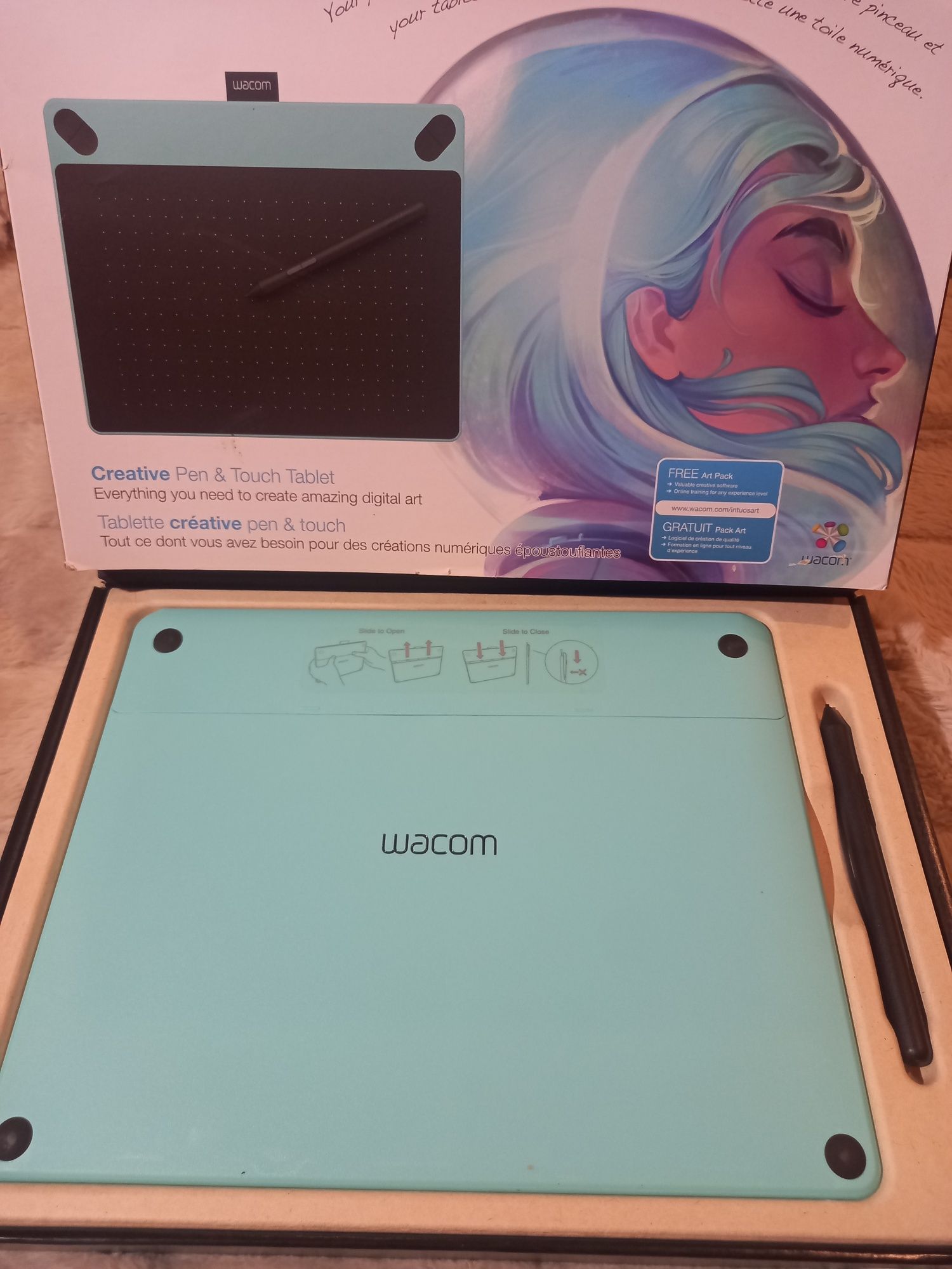 Tablet graficzny Wacom Intuos Art jak nowy w pudełku