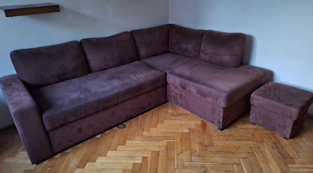 zestaw mebli: narożnik fotel pufa